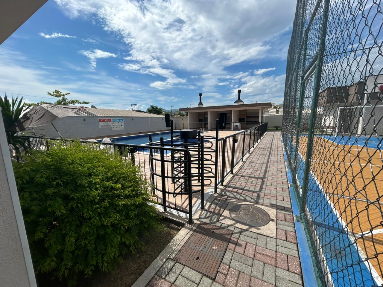 Apartamento Bairro Aririu   11