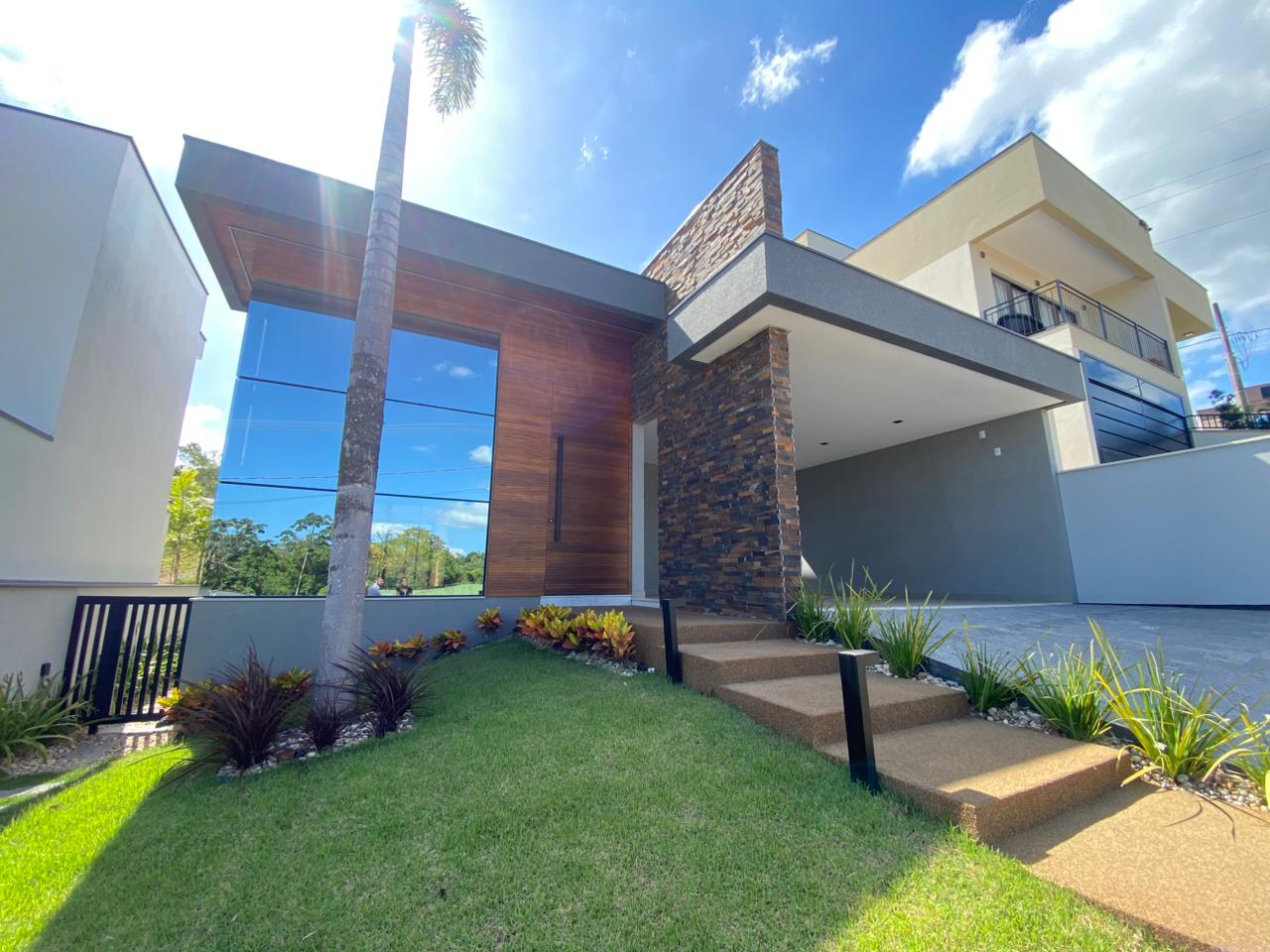 Casa Alto Padrão Vista da Pedra